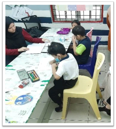 Halaman 11 · Visual 05